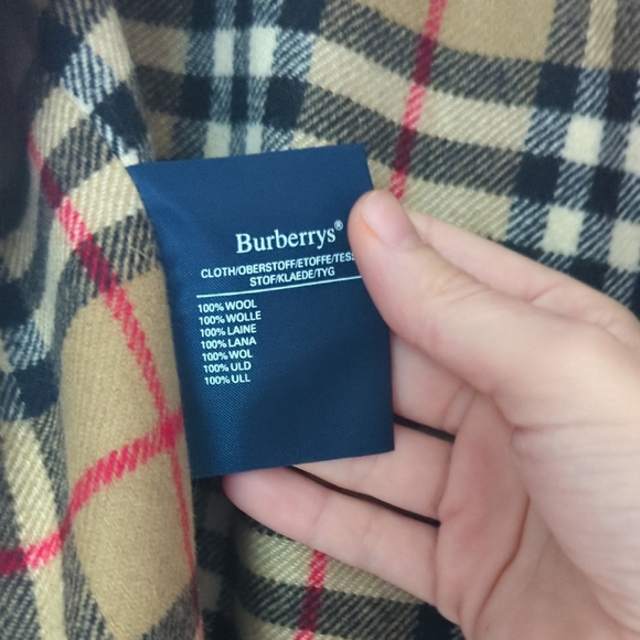 Burberry Beige Trench Coat - Picture 4 of 6